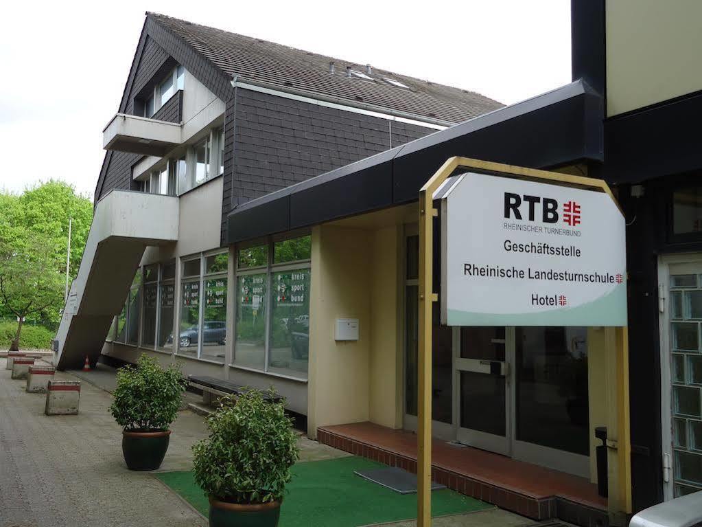 Rtb-Hotel - Sportschule Bergisch Gladbach Bagian luar foto