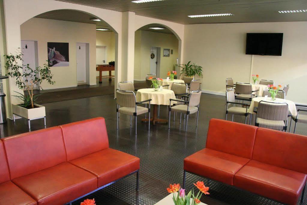 Rtb-Hotel - Sportschule Bergisch Gladbach Bagian luar foto