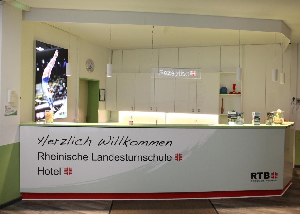 Rtb-Hotel - Sportschule Bergisch Gladbach Bagian luar foto
